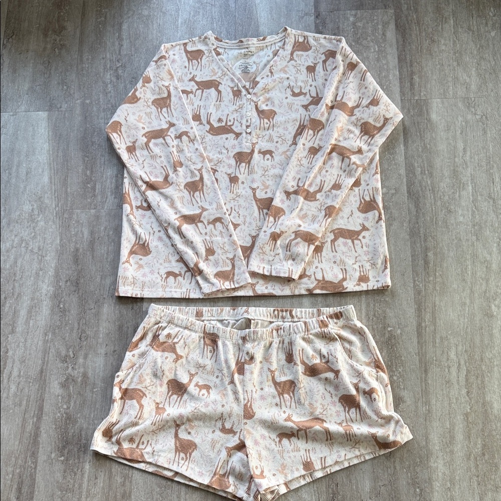 Lauren Conrad women’s waffle knit pajama set